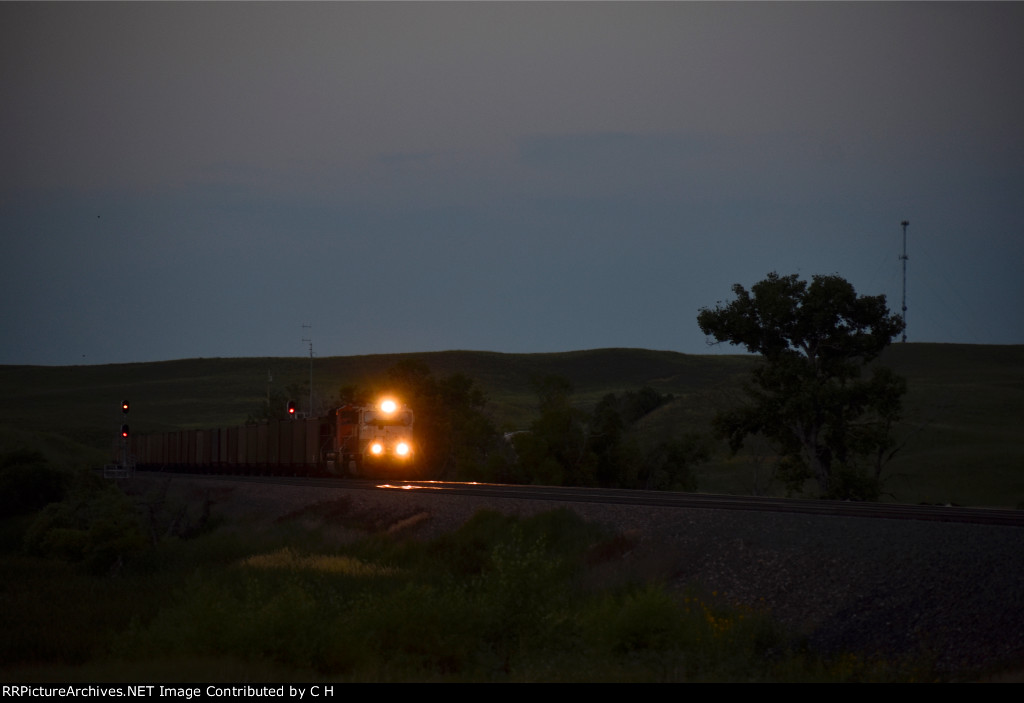 BNSF 9687/8407